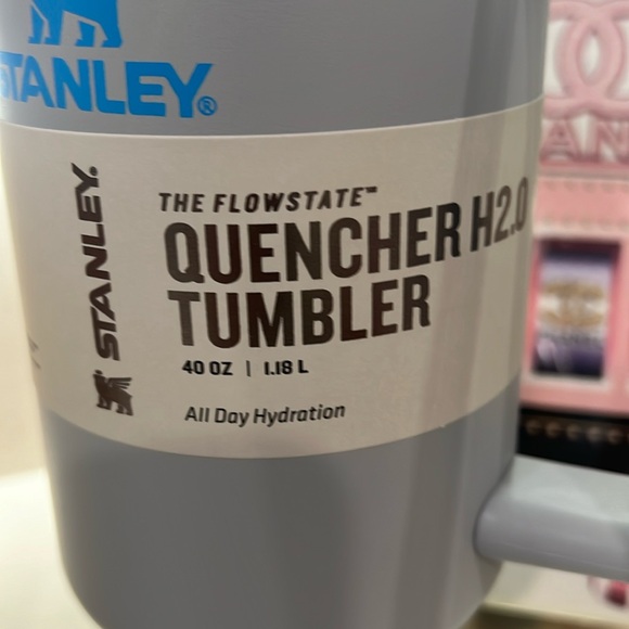 40 oz Stanley - frost color NIB - Picture 5 of 8